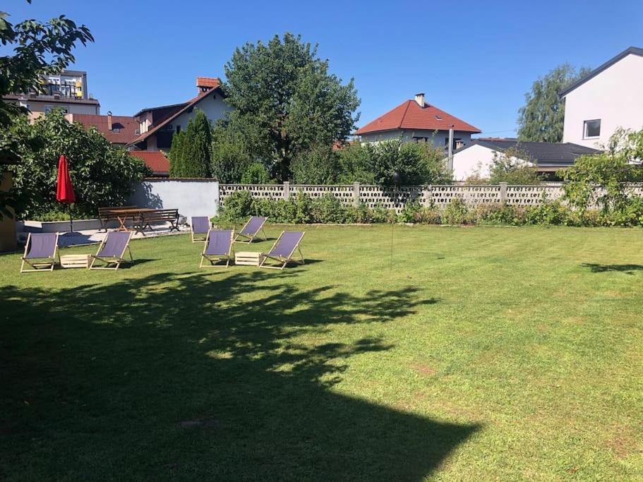 Huge BBQ Garden, Spacious Flat, AC, Free Parking 4 Ljubljana Buitenkant foto